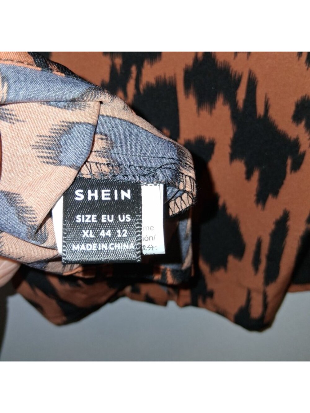 Leopard Print Button-Up Long Sleeve Blouse By Shein Size XL - Picture 4 of 6